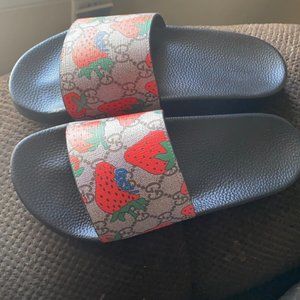 Gucci Supreme Strawberry Slides NIB